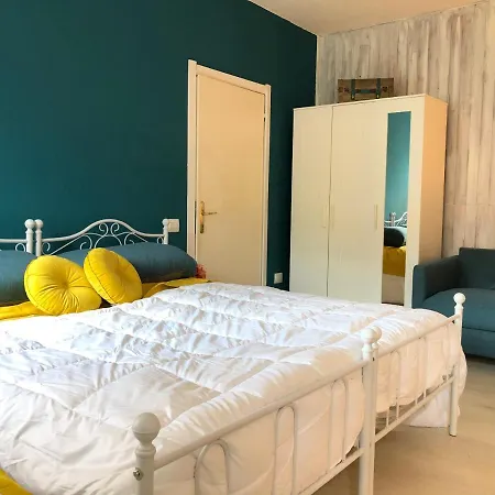 Clua Holiday House Porto Ceresio Exterior photo
